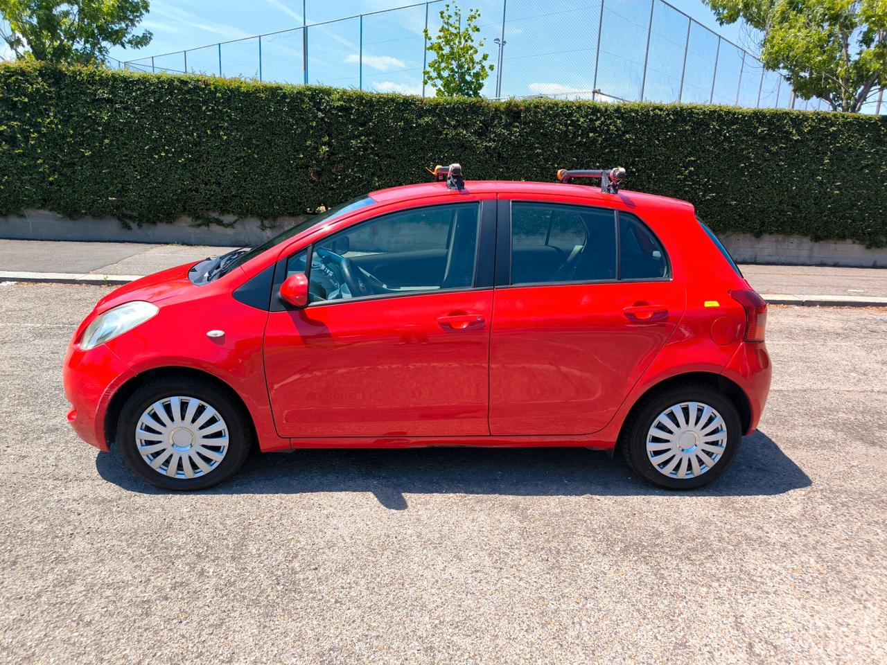 Toyota Yaris 1.0 5 porte Sol
