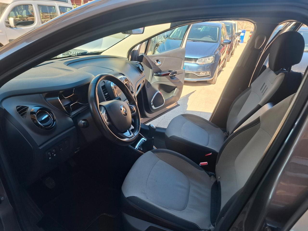 Renault Captur - 1.5 Dinamiche | Navigazione | Accesso/avviamento senza chiave | Climatizzatore