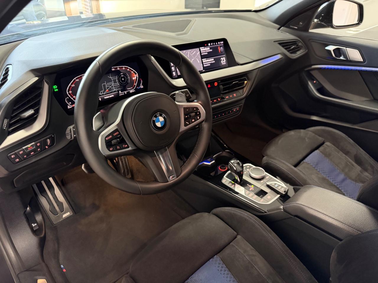 Bmw 118 118d 5p. Msport