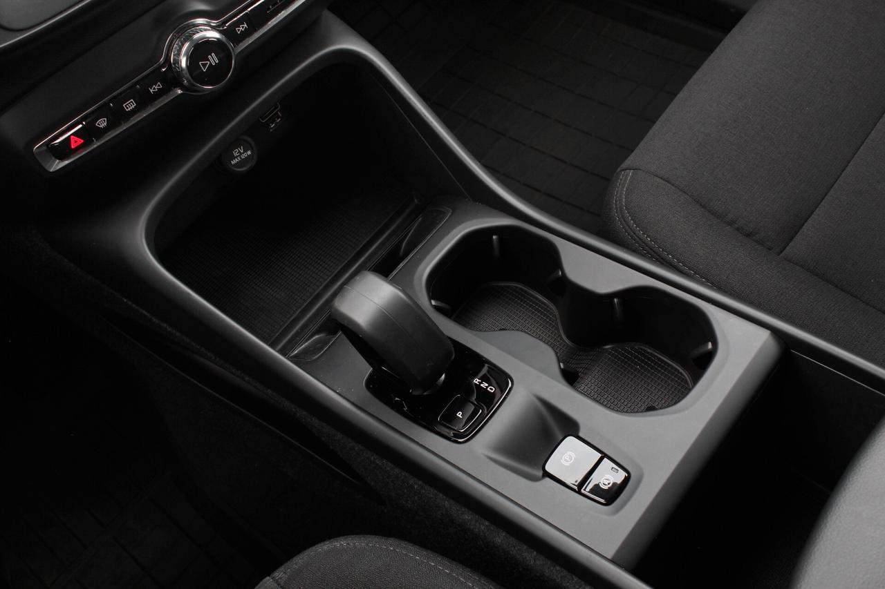 Volvo XC40 T2 automatico Essential