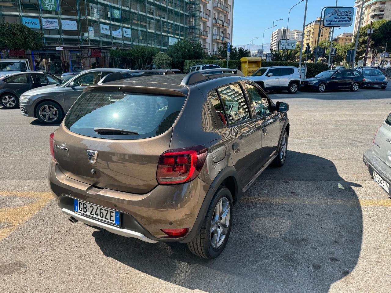 Dacia Sandero Stepway 0.9 TCe Turbo GPL 90 CV S&S Techroad