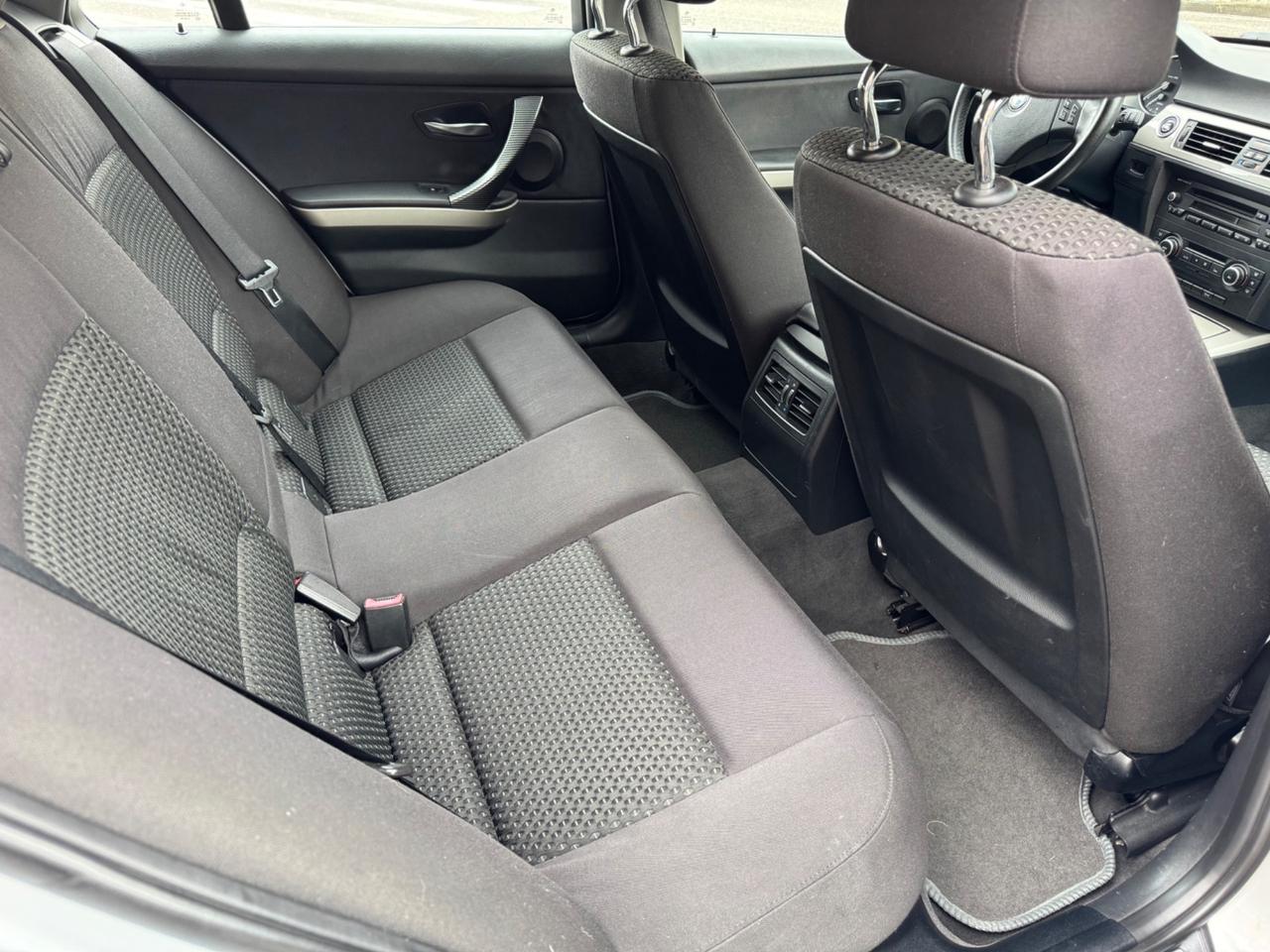 Bmw 318 318d 2.0 143CV cat Touring Attiva