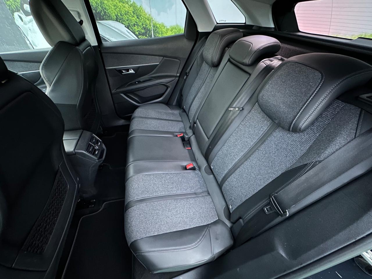 Peugeot 3008 1.6 BlueHdi 120cv Allure 2018