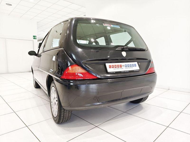 Lancia Y Y 1.2