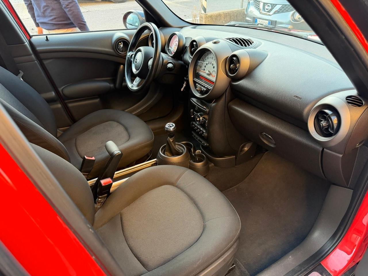 Mini Cooper Countryman 1.6 tetto