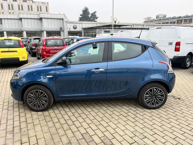 Lancia Ypsilon 1.0 FireFly 5 porte S&S Hybryd Gold