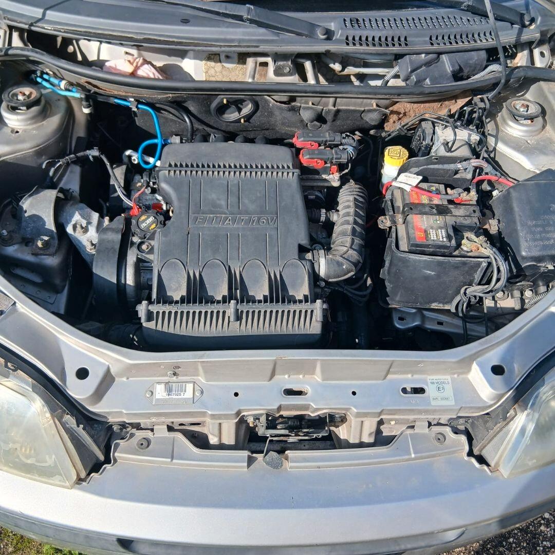 Fiat Punto 1.2i cat 5 porte ELX