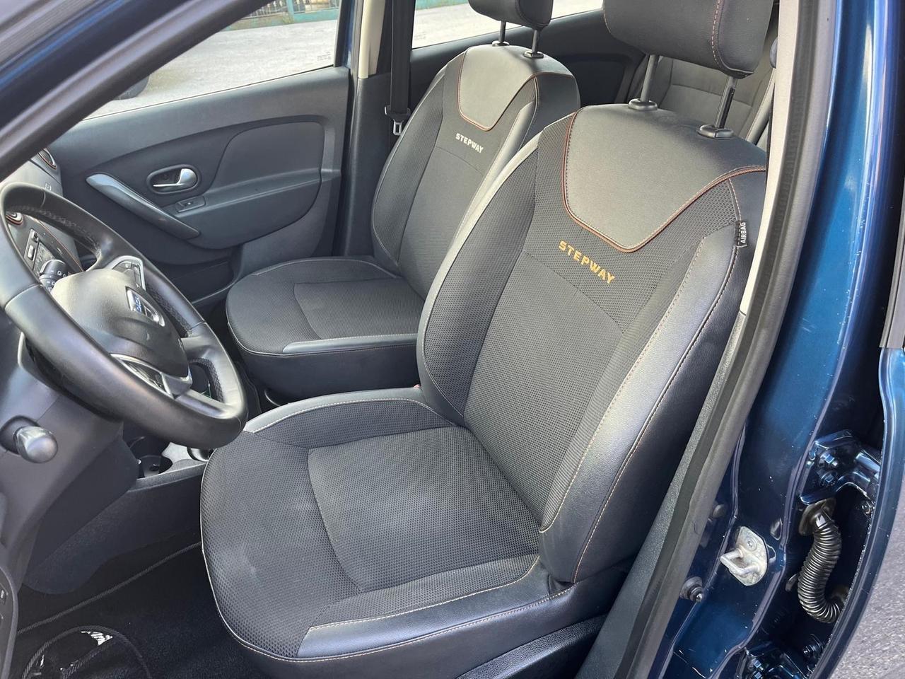 Dacia sandero stepway-0.9 tce-benz-2017