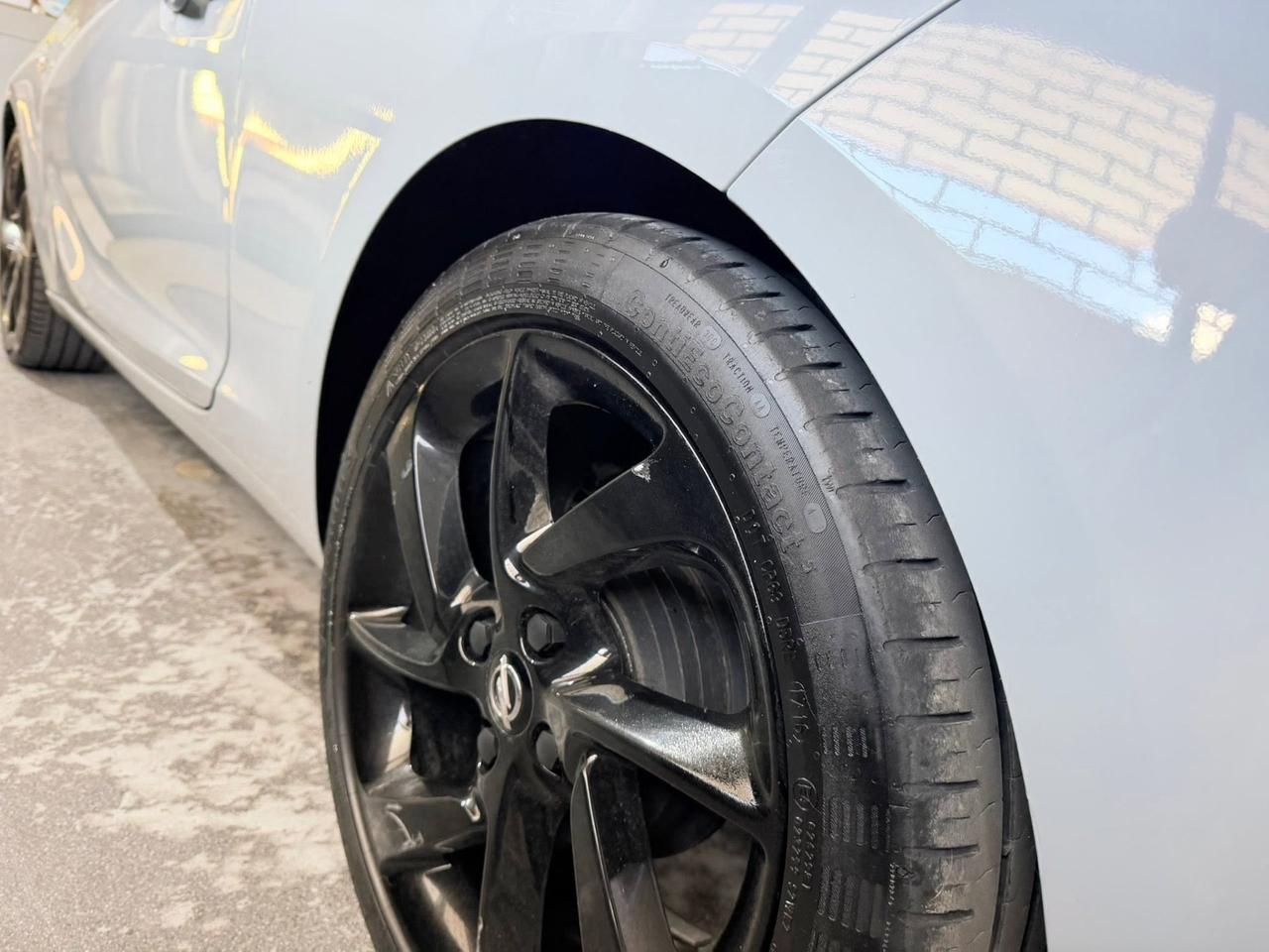 Opel Adam 1.2 70 CV Glam