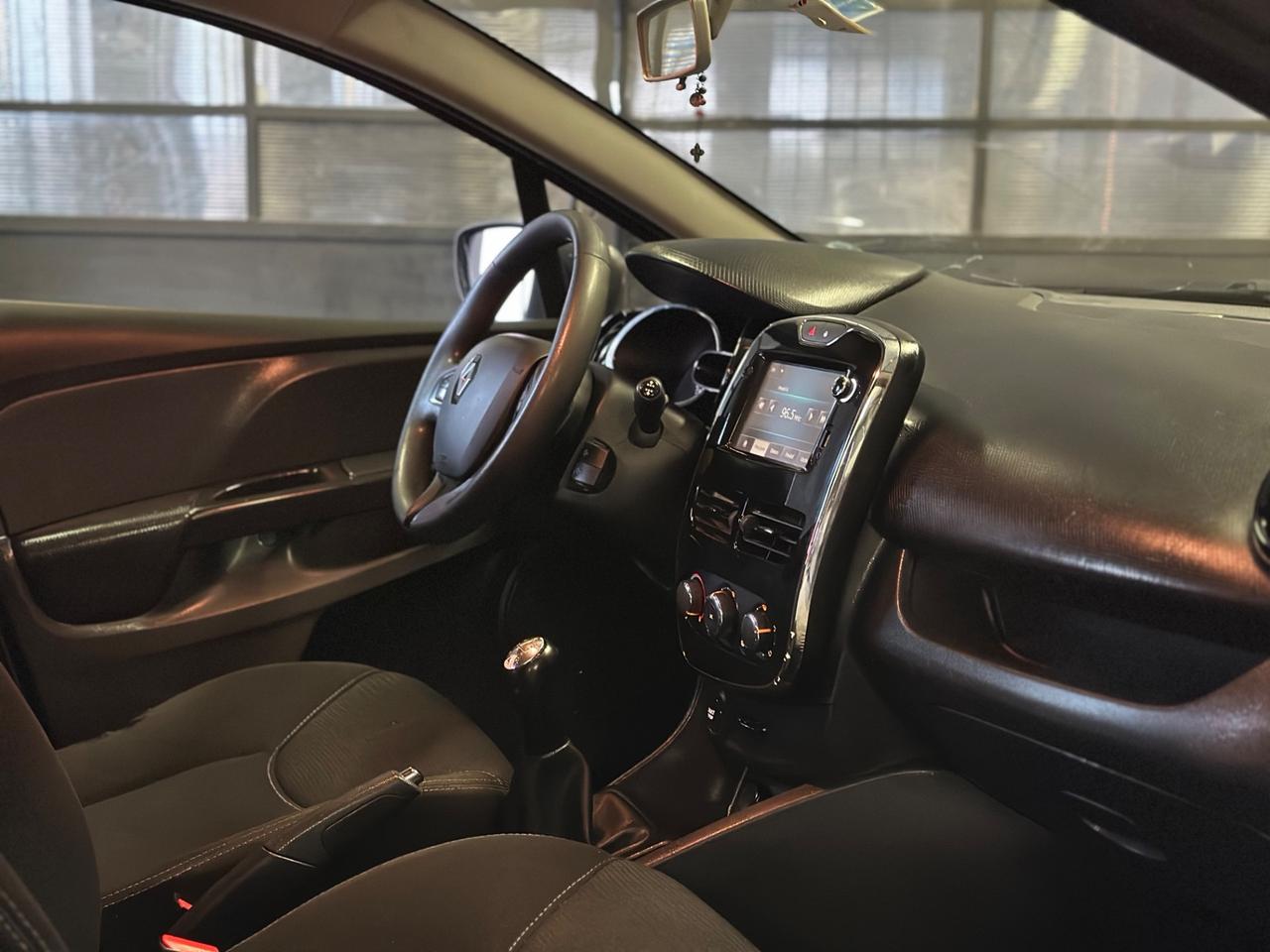 Renault Clio 1.2 75CV 5 porte Live