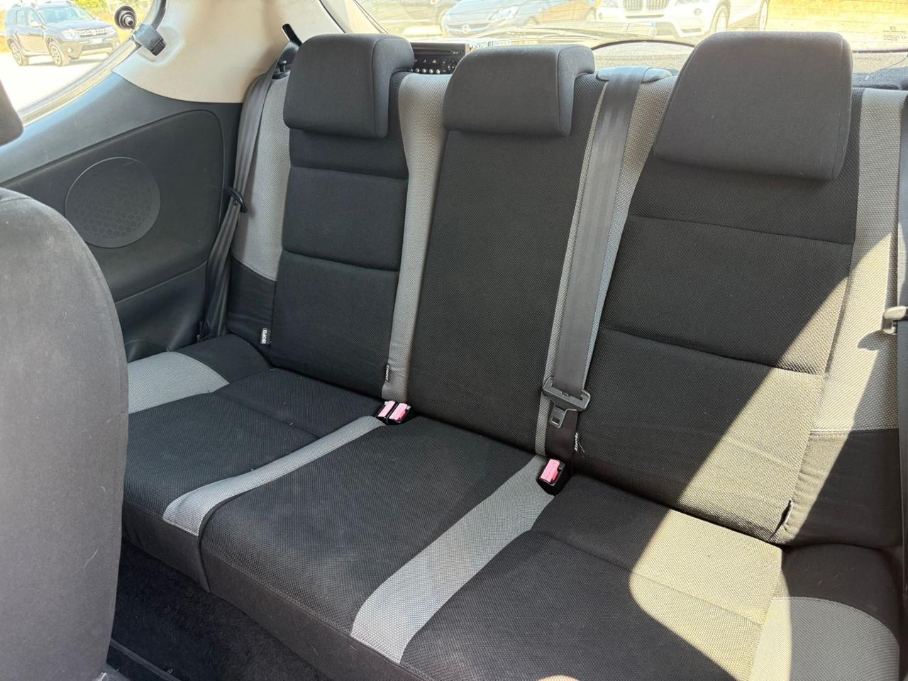 Peugeot 207 1.4 Diesel- Neopatentati- Climatizzatore