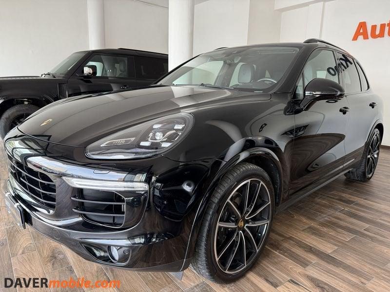 Porsche Cayenne 3.0 Diesel Pure green Platinum Edition