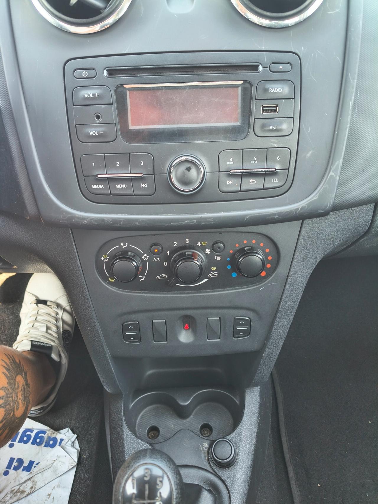 Dacia Sandero 1.2 75CV Lauréate