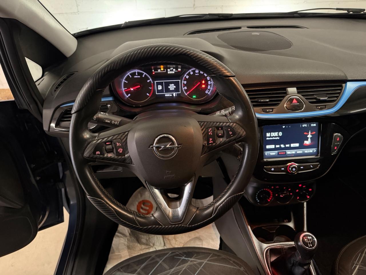 Opel Corsa 1.2 5 porte b-Color