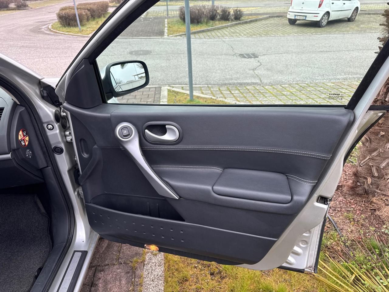 Renault Megane Mégane 1.6 16V 5 porte Serie Speciale Exception