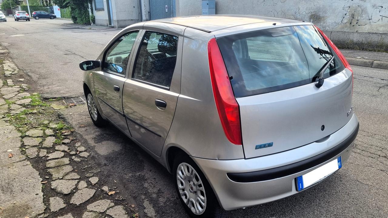 Fiat Punto 1.2i cat 5 porte ELX