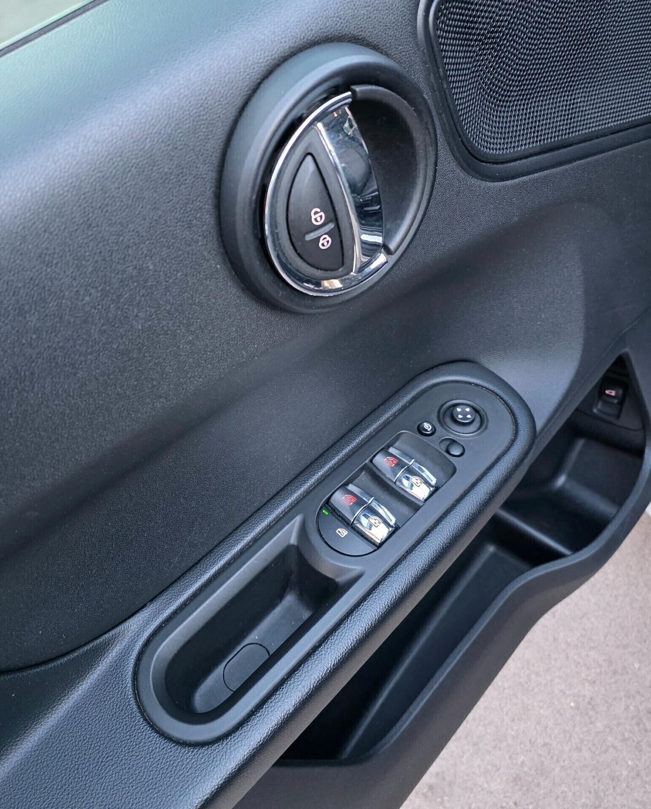 Mini One Countryman 1.5 D Northwood Edition