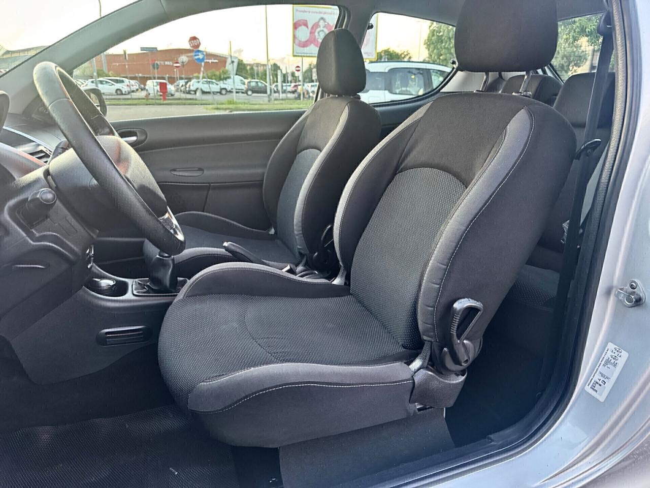 Peugeot 206 Plus 1.1 benzina 60CV 3 porte 90.000km 2009