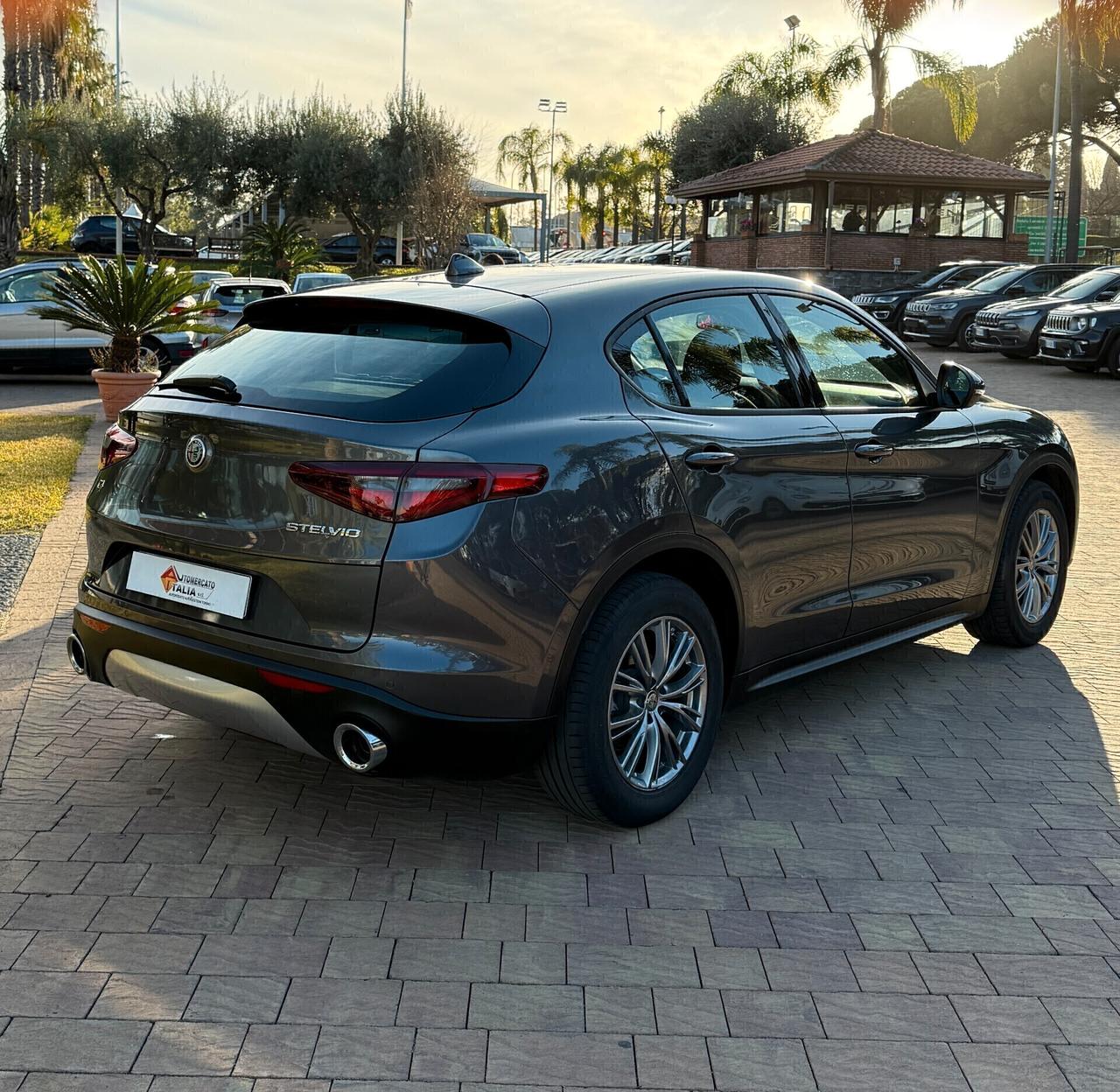 Alfa Romeo Stelvio 2.2 Turbodiesel 190 CV AT8 Q4 Business