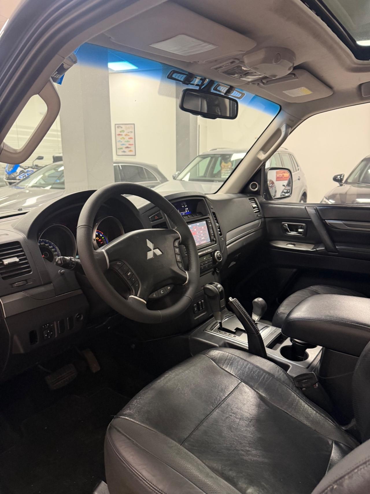 Mitsubishi Pajero 3.2 DI-D 16V aut. 5p. Instyle DPF