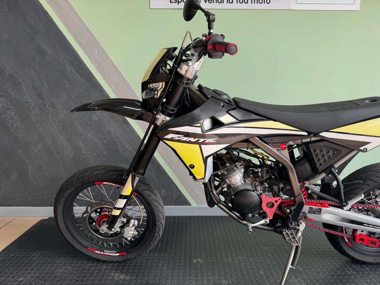 Fantic Motor Motard 50 Performance 2t