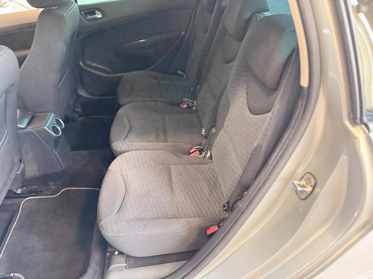 Peugeot 308 1.6 HDi 110CV SW Ciel Féline
