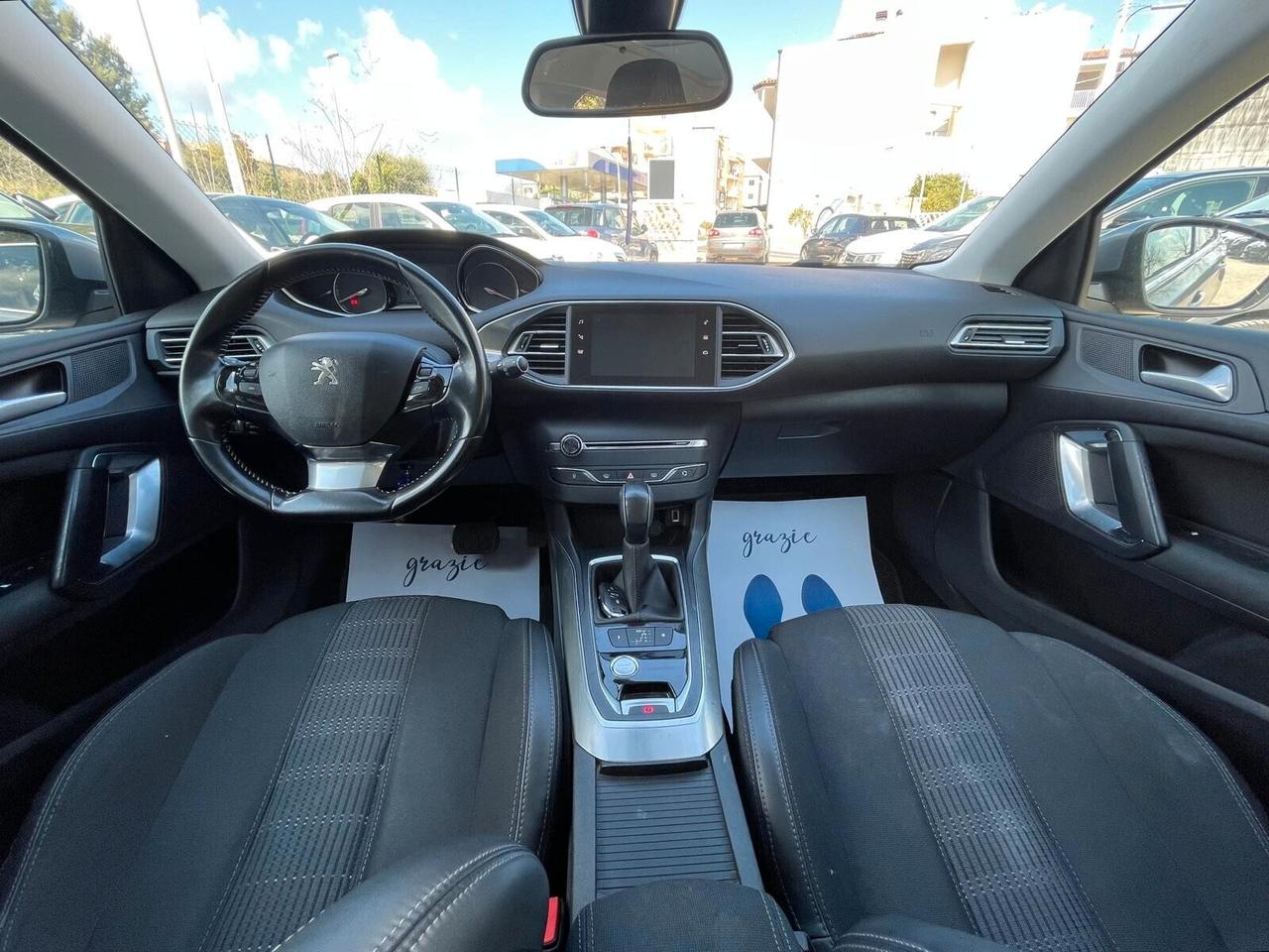 PEUGEOT 308 1.6 HDI ALLURE - 2017 AUTOMATICO!!!