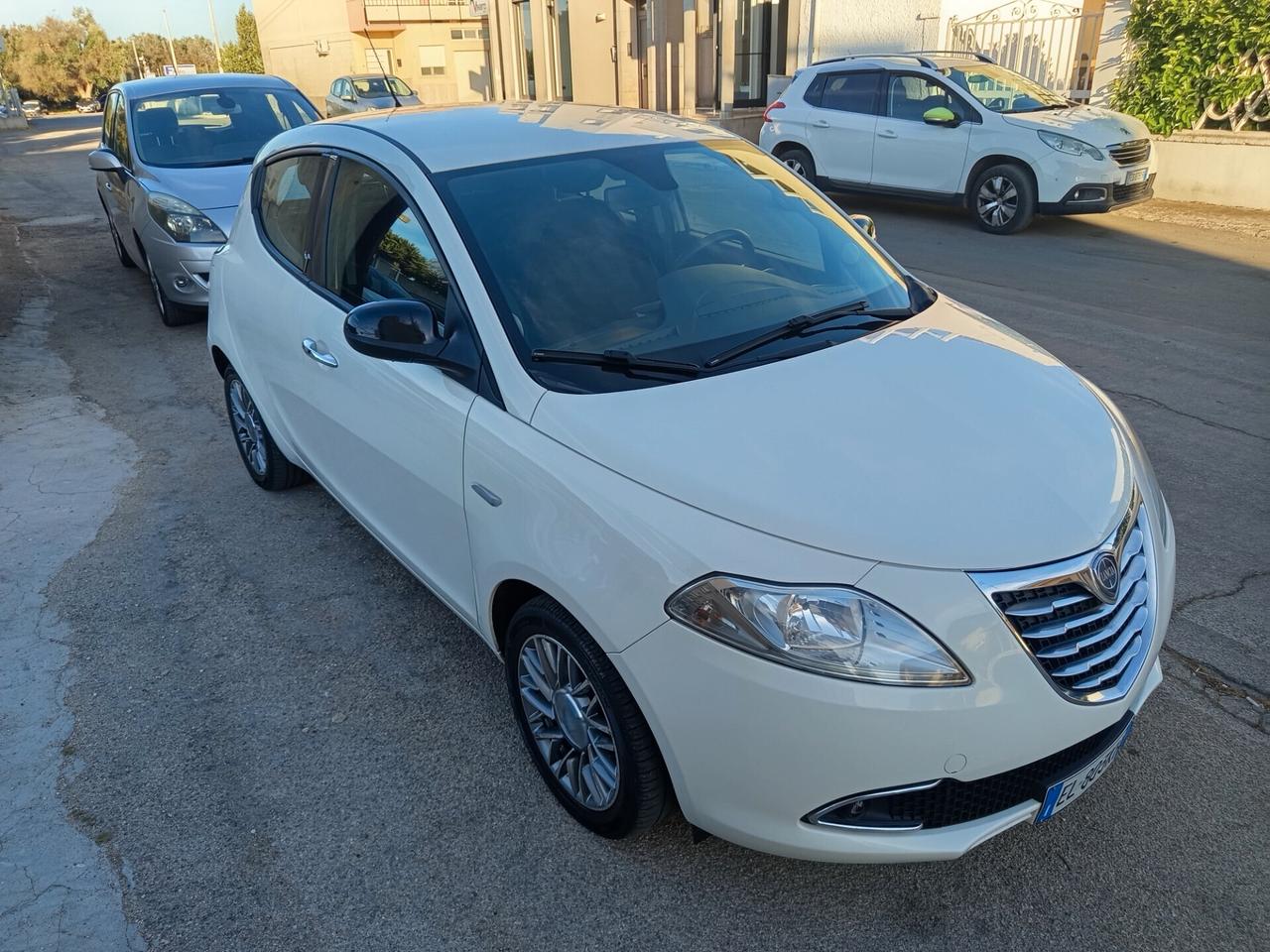 Lancia Ypsilon 1.2 69 CV 5 porte