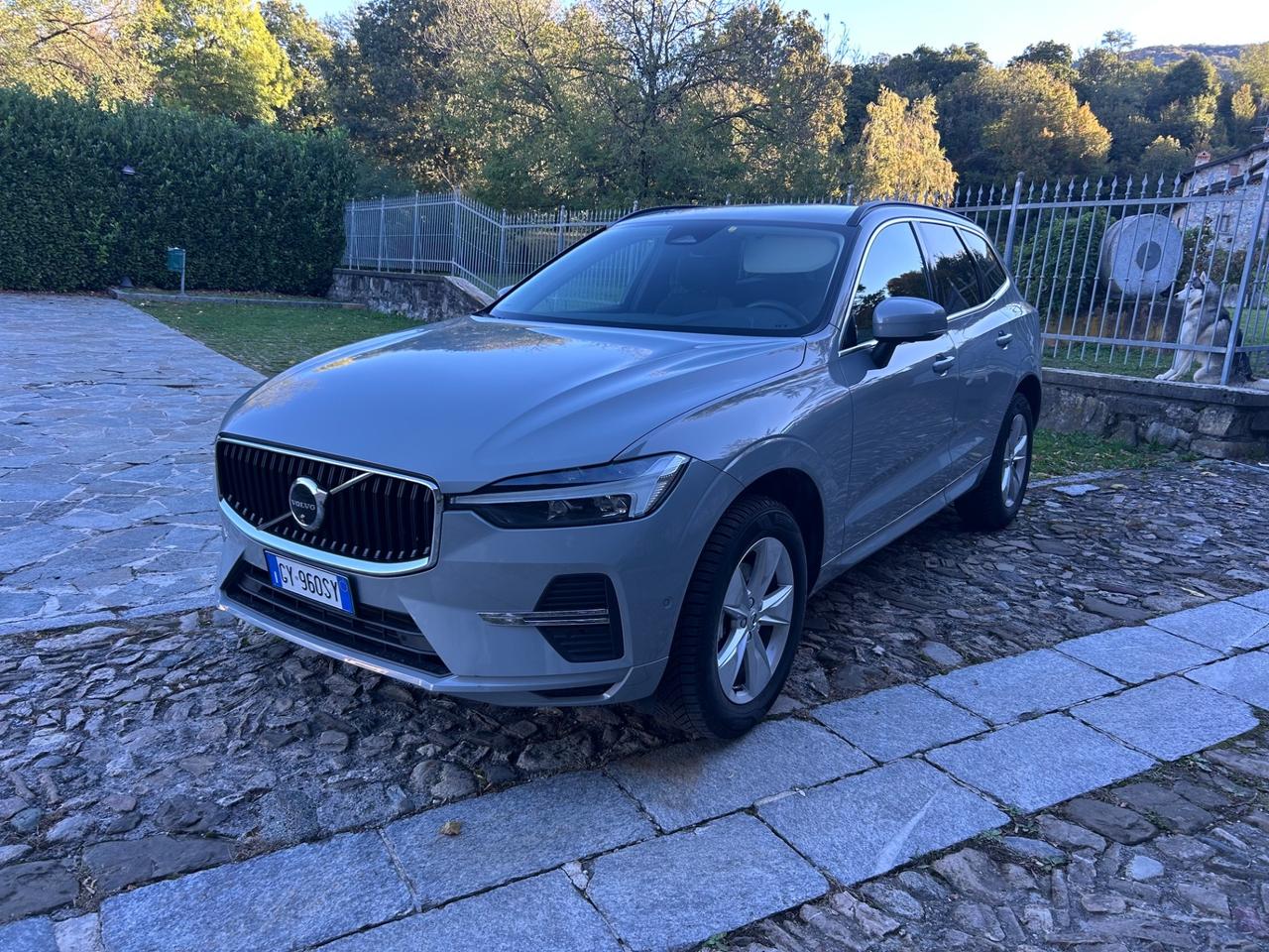Volvo XC60 B5 AWD Hibrid automatico Core