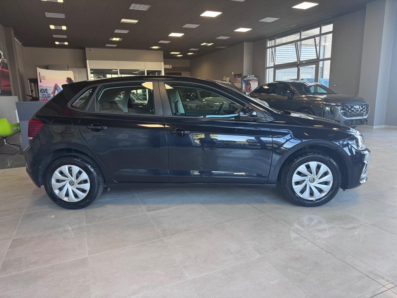 VOLKSWAGEN POLO 1.0 BENZINA COMFORTLINE 5 PORTE