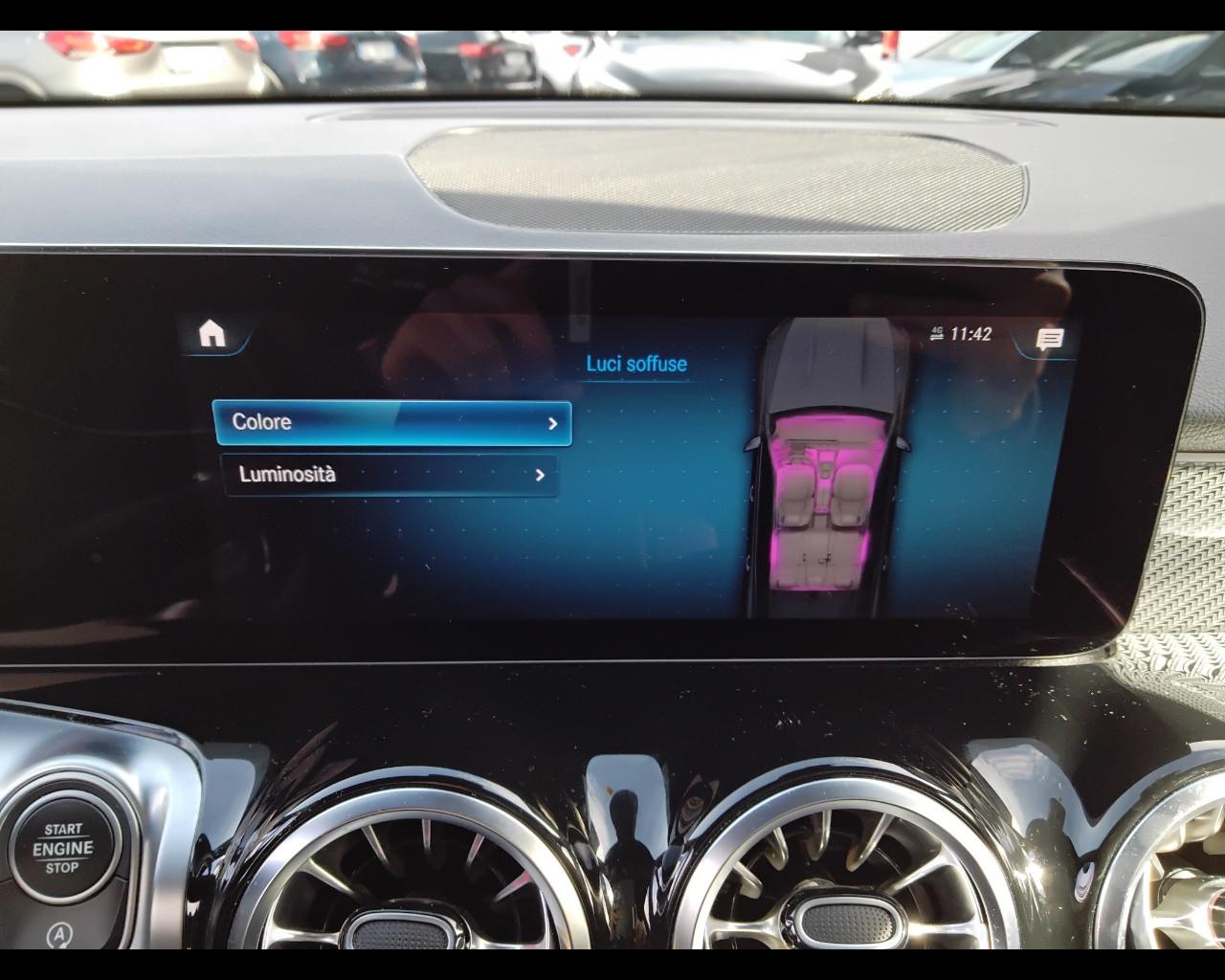 Mercedes-Benz GLB - X247 2019 - GLB 200 d Premium auto