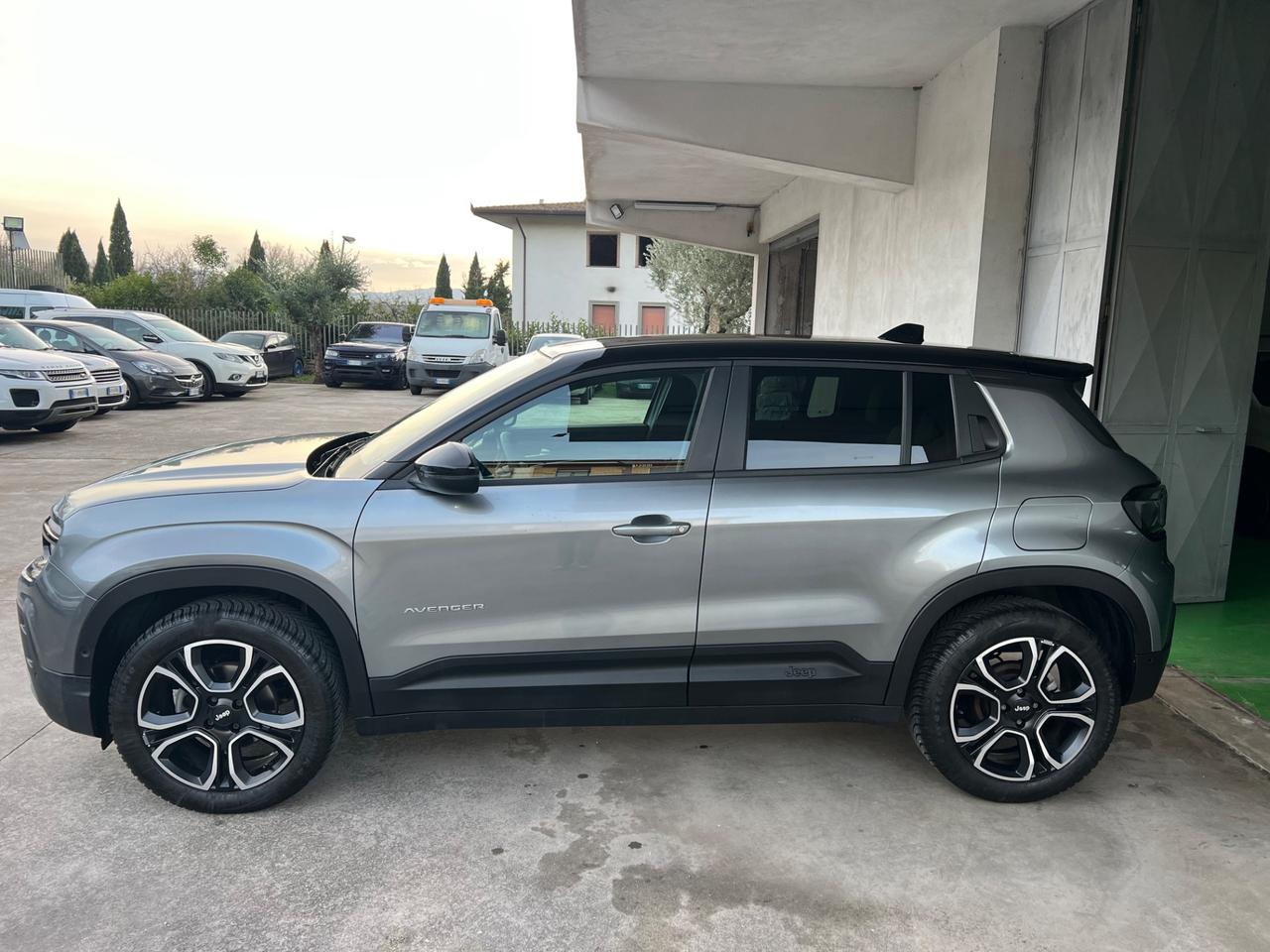 Jeep Avenger 1.2 Turbo 100 CV Summit