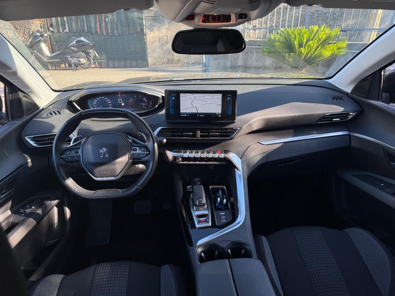 Peugeot 3008 BlueHDi 130 automatica 2021