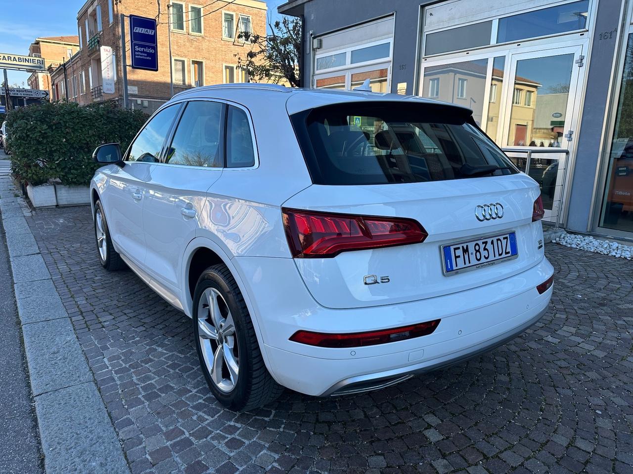 Audi Q5 2.0 TDI 190 CV quattro S tronic Business Sport