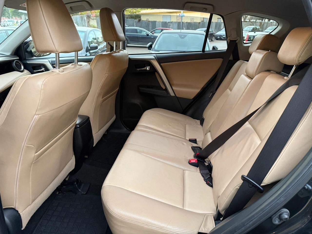 Toyota RAV 4 RAV4 2.0 D-4D 4WD Lounge