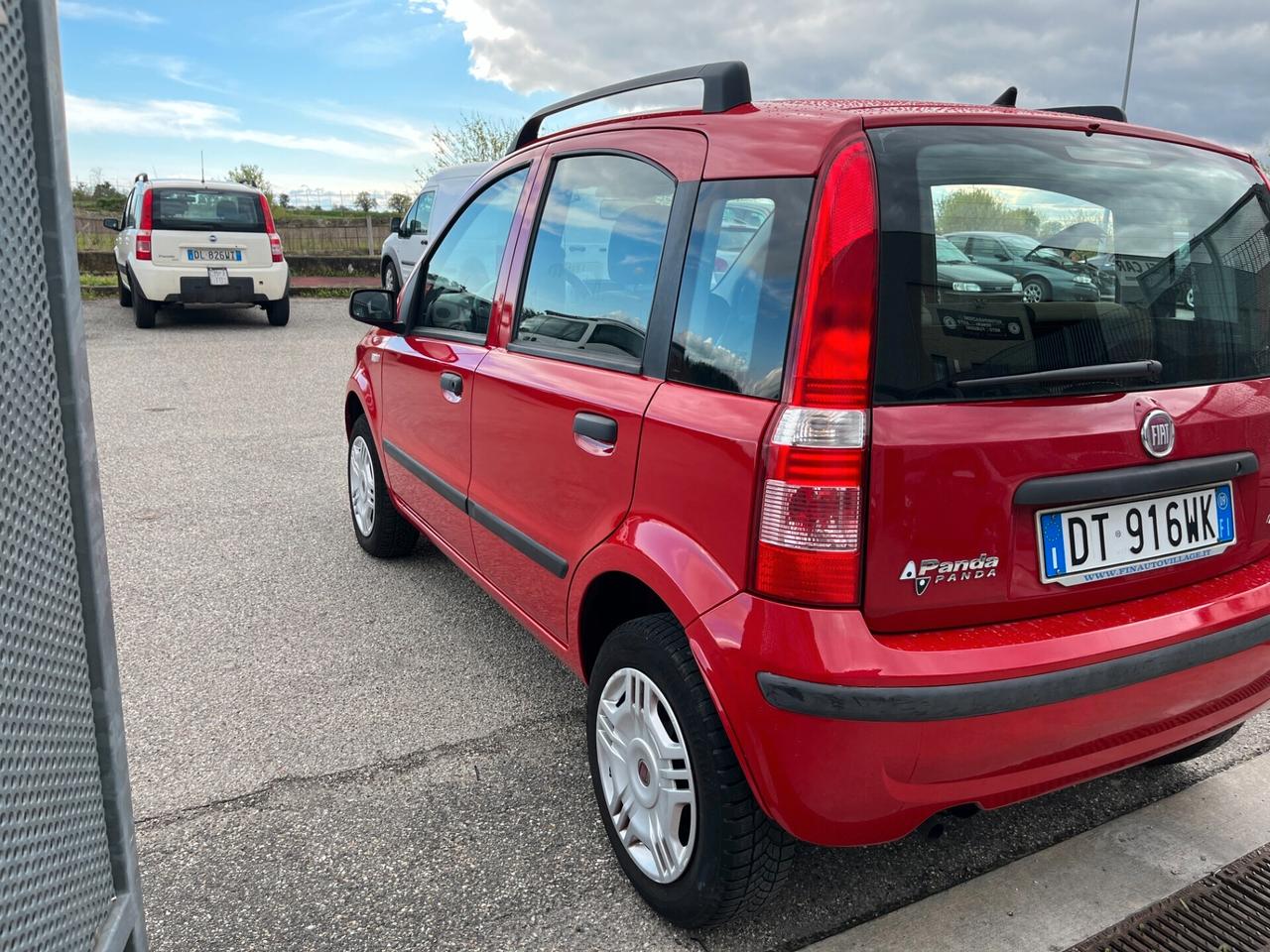 Fiat Panda 1.2 Dynamic Natural Power CON SOLI 99798 KM ADATTA AI NEOPATENTATI UNICO PROPRIETARIO