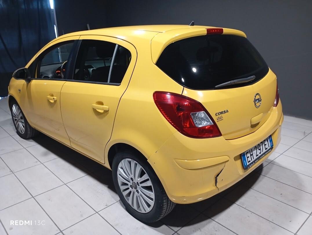 OPEL CORSA DEL 2011 BENZINA 100.000 KM