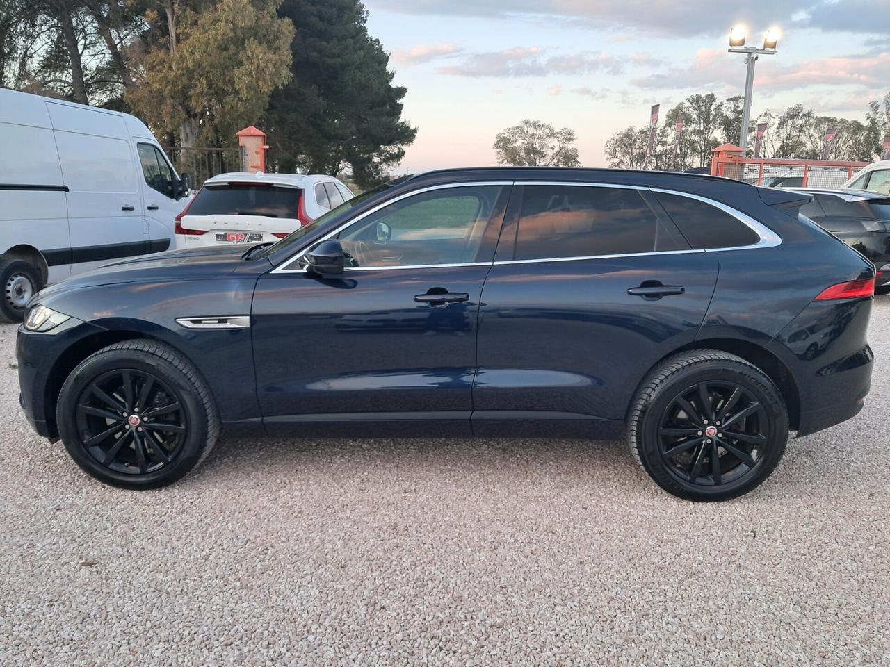 Jaguar F-Pace 2.0 D 180 CV R-Sport *TETTO-PELLE-LED*