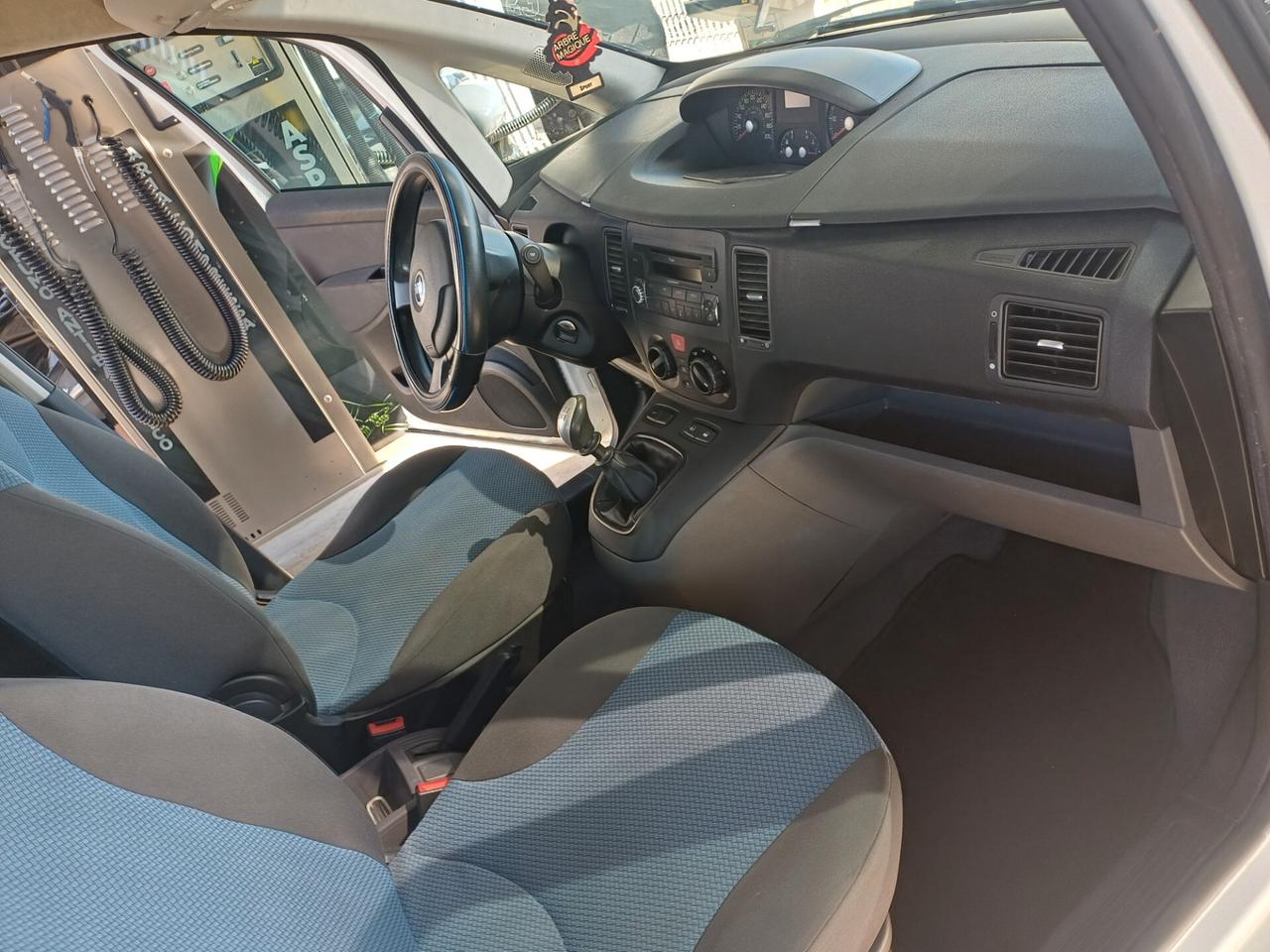 Fiat Idea 1.2 16V BlackLabel 2009