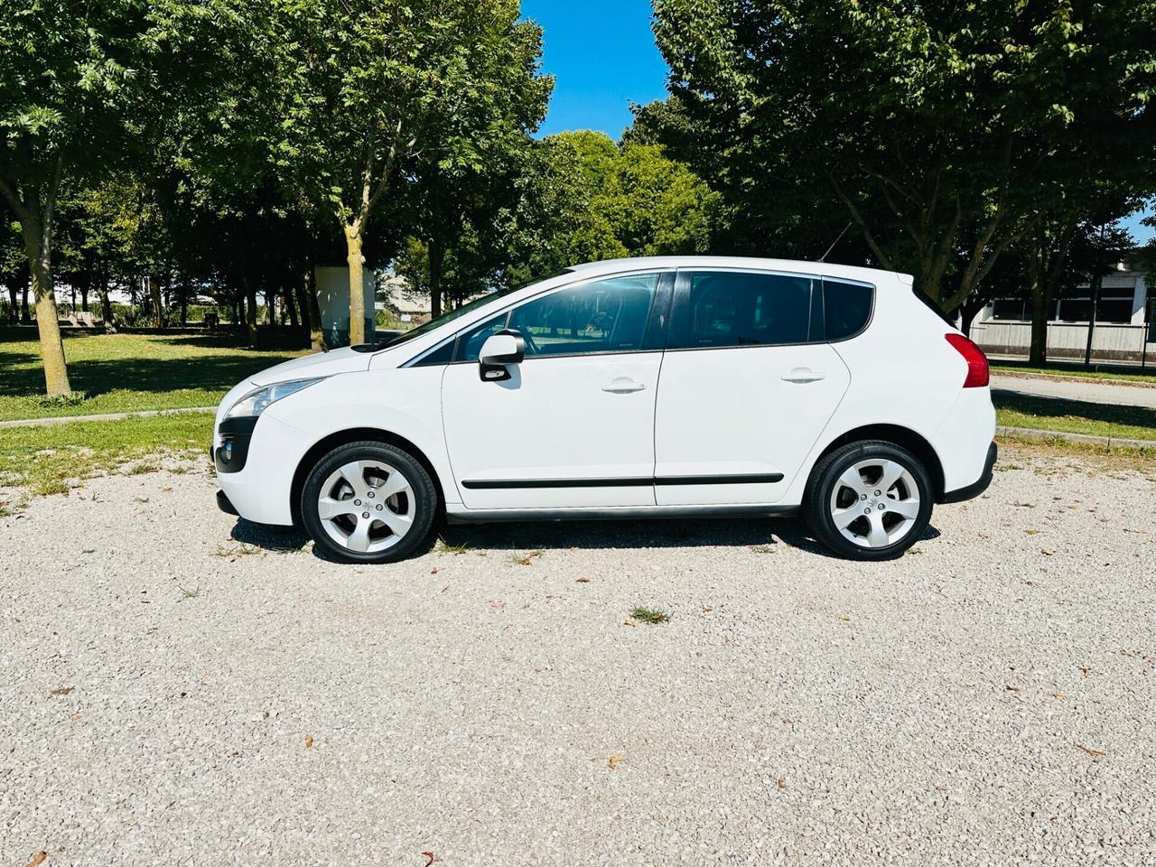 Peugeot 3008 1.6 e-HDi 115CV Stop&Start Allure