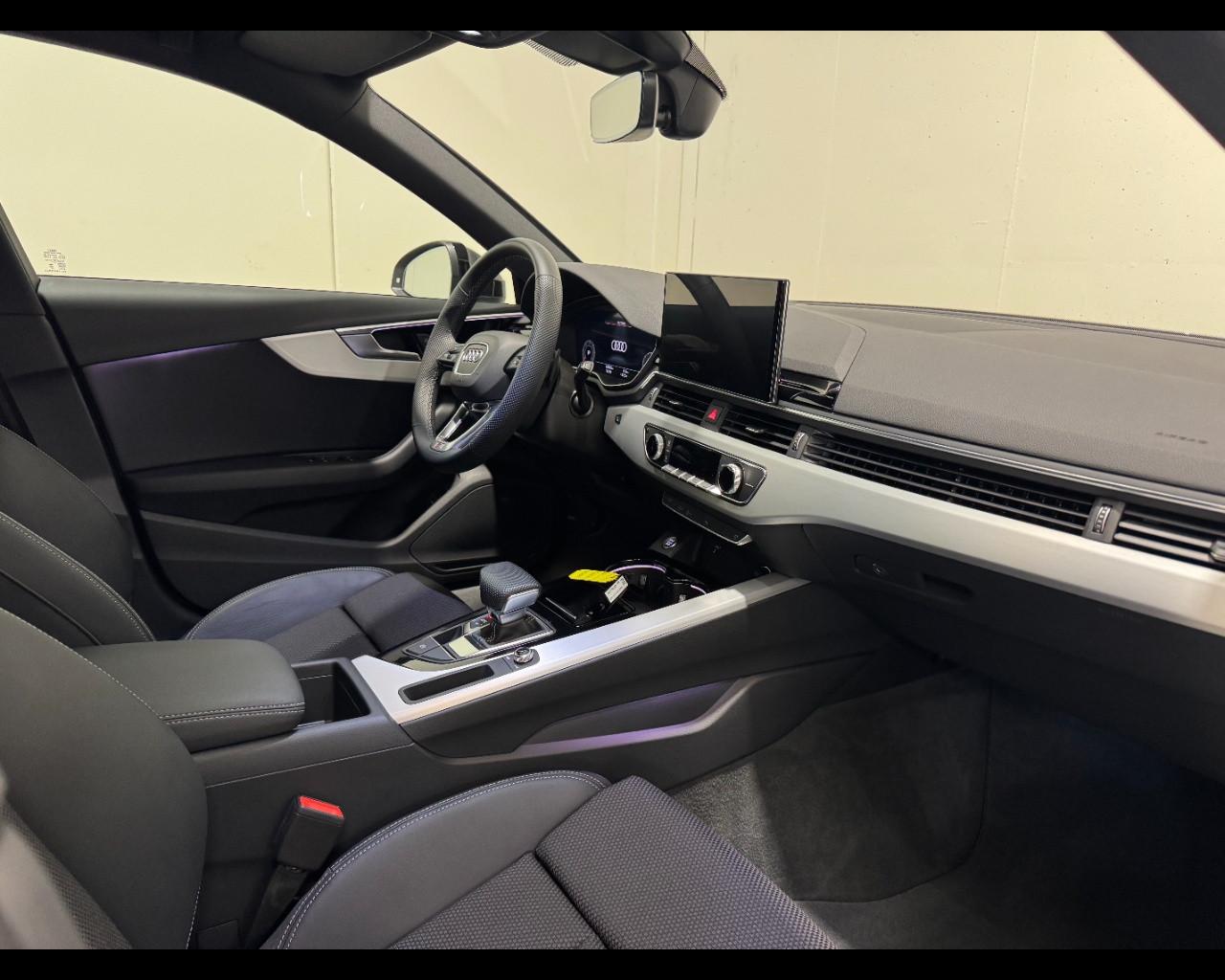 AUDI A4 AVANT 30 TDI MHEV S-TRONIC S LINE EDITION