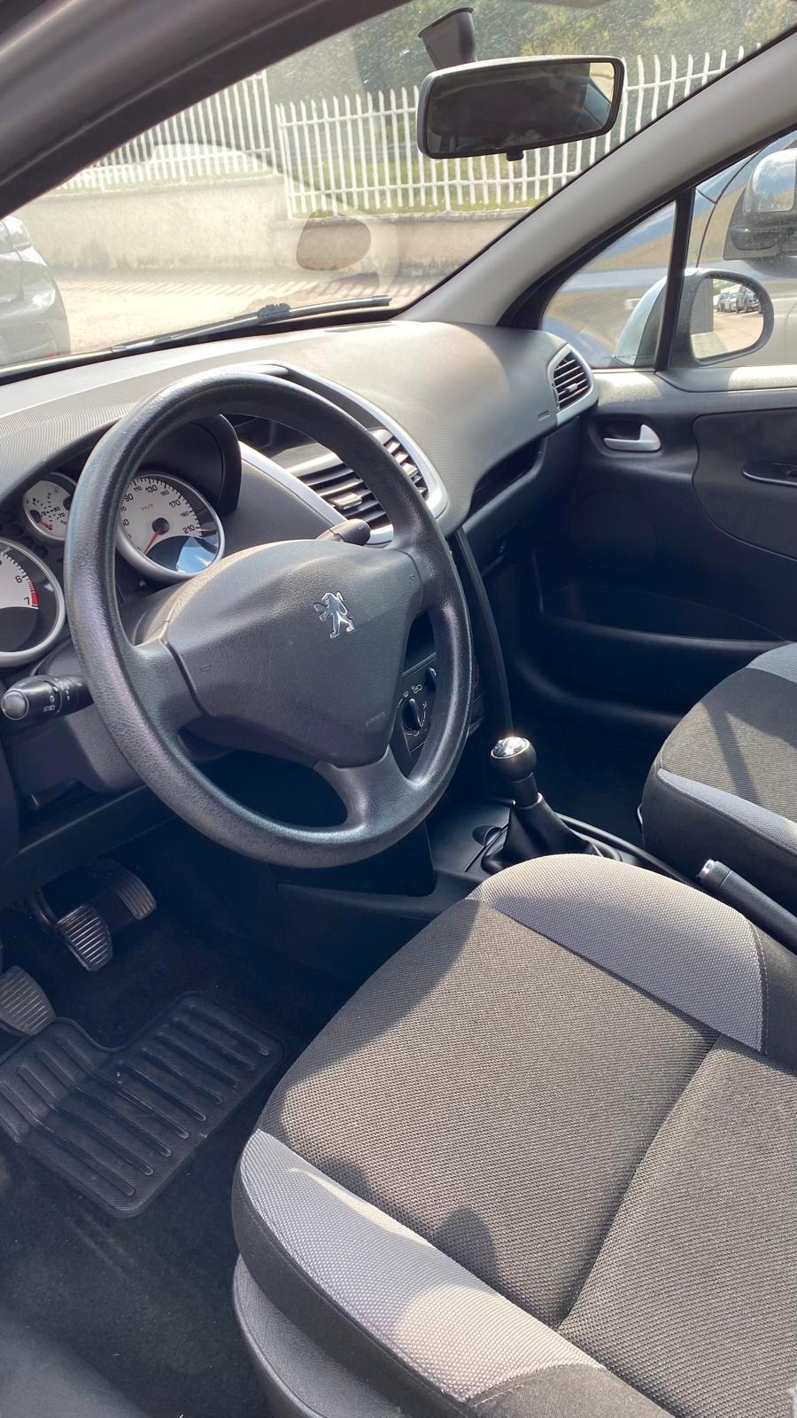Peugeot 207 1.360 8V 80CV 5p GPL