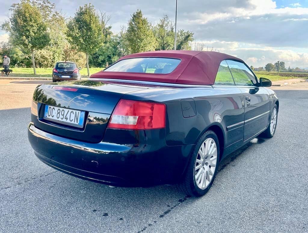 Audi A4 Cabriolet 2.5 V6 TDI cat