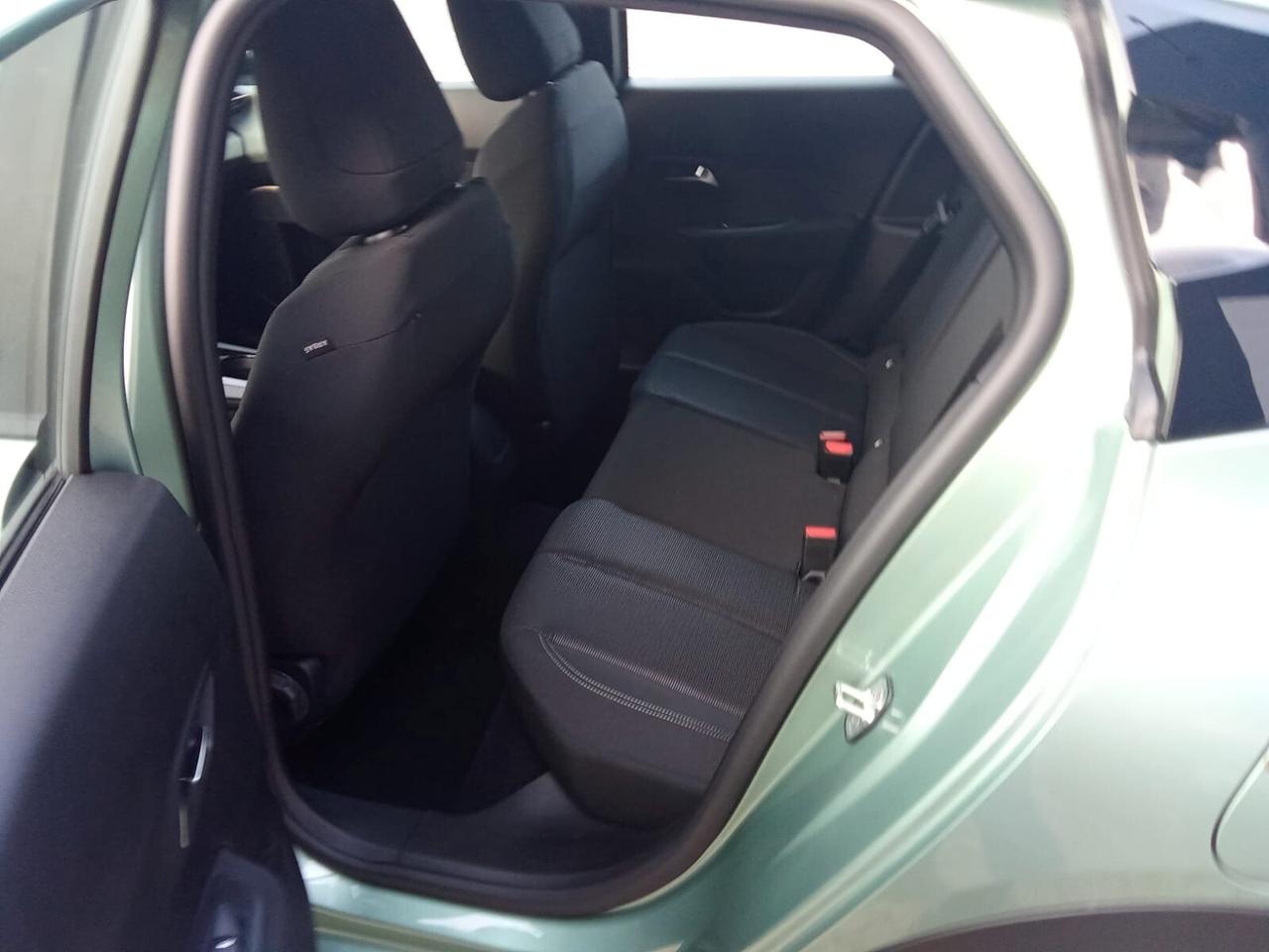 Lancia Ypsilon Hybrid e-DCT