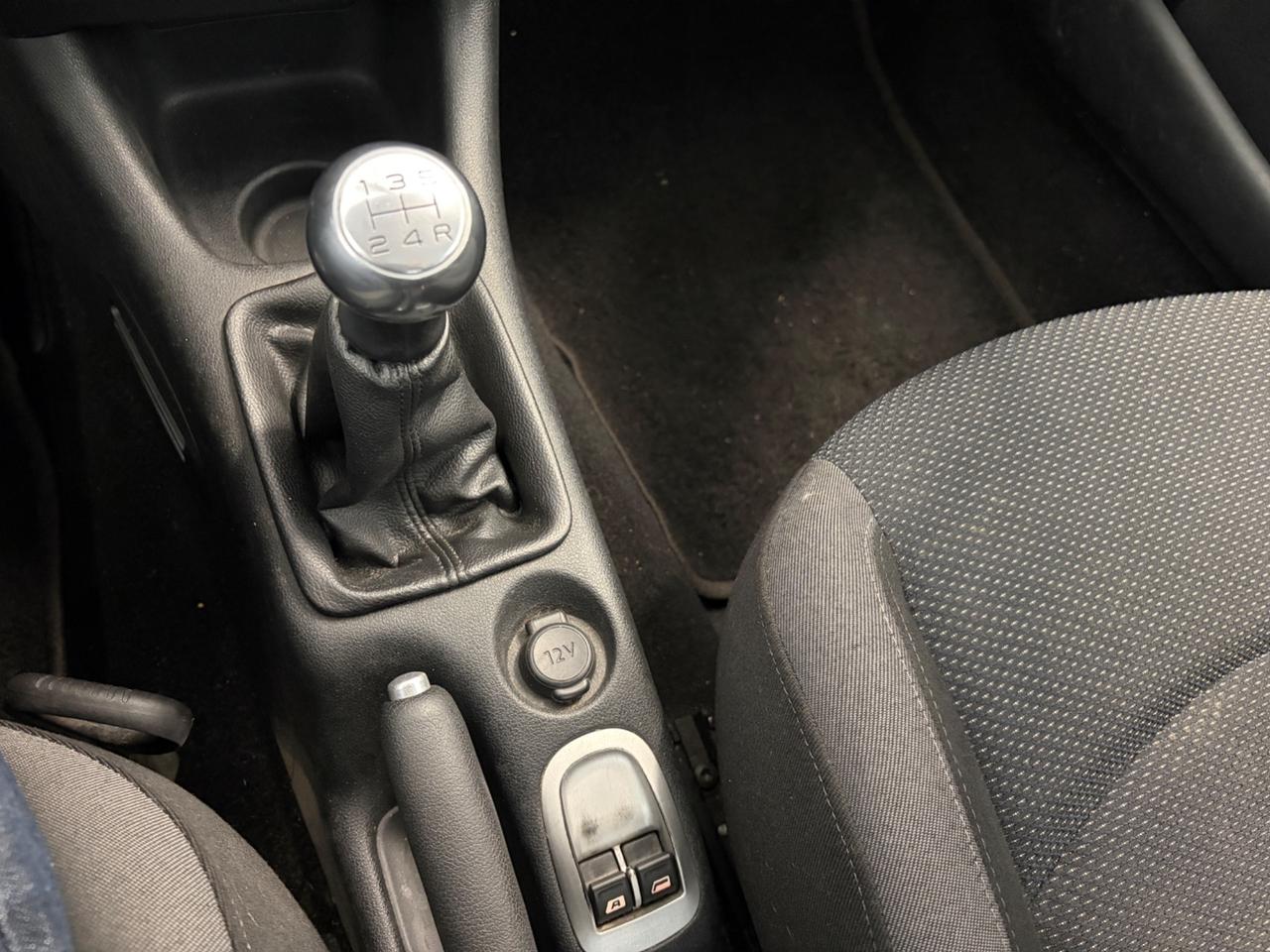 Peugeot 206 Plus 1.1 60CV 3p. km 68.000 Nuova !