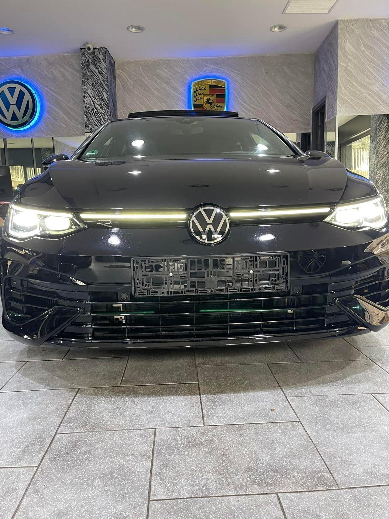 Volkswagen Golf 8 R 320 CV DSG PELLE TETTO