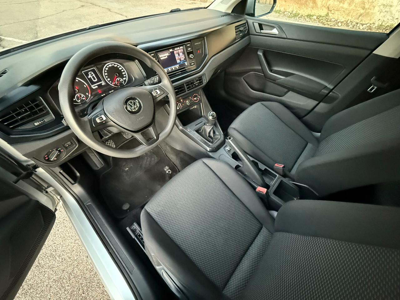 Volkswagen Polo/1.6 TDI 80CV/NEOPATENTATI/LED/5 POSTI