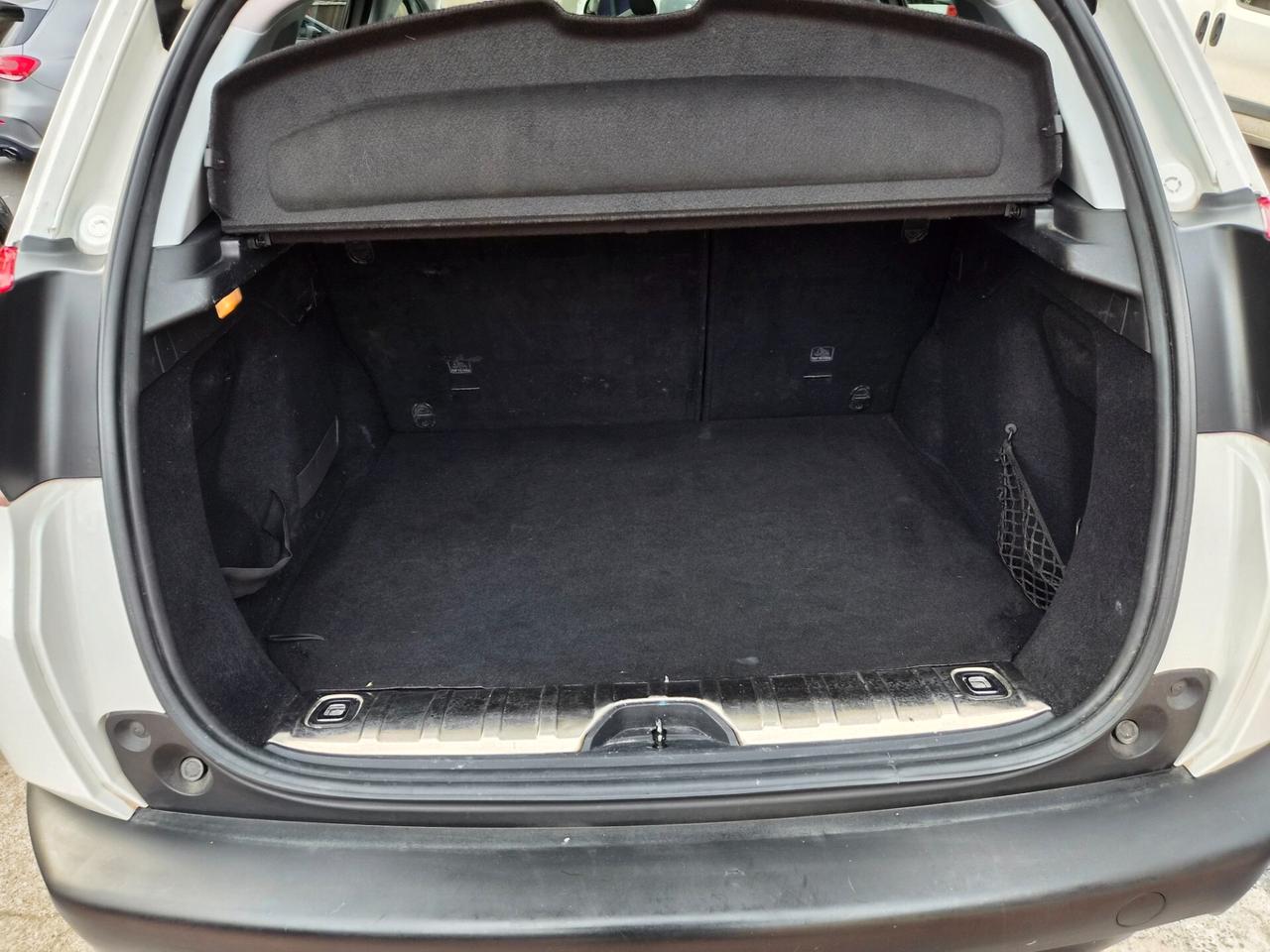 Peugeot 2008 BlueHDi 100 Black Matt