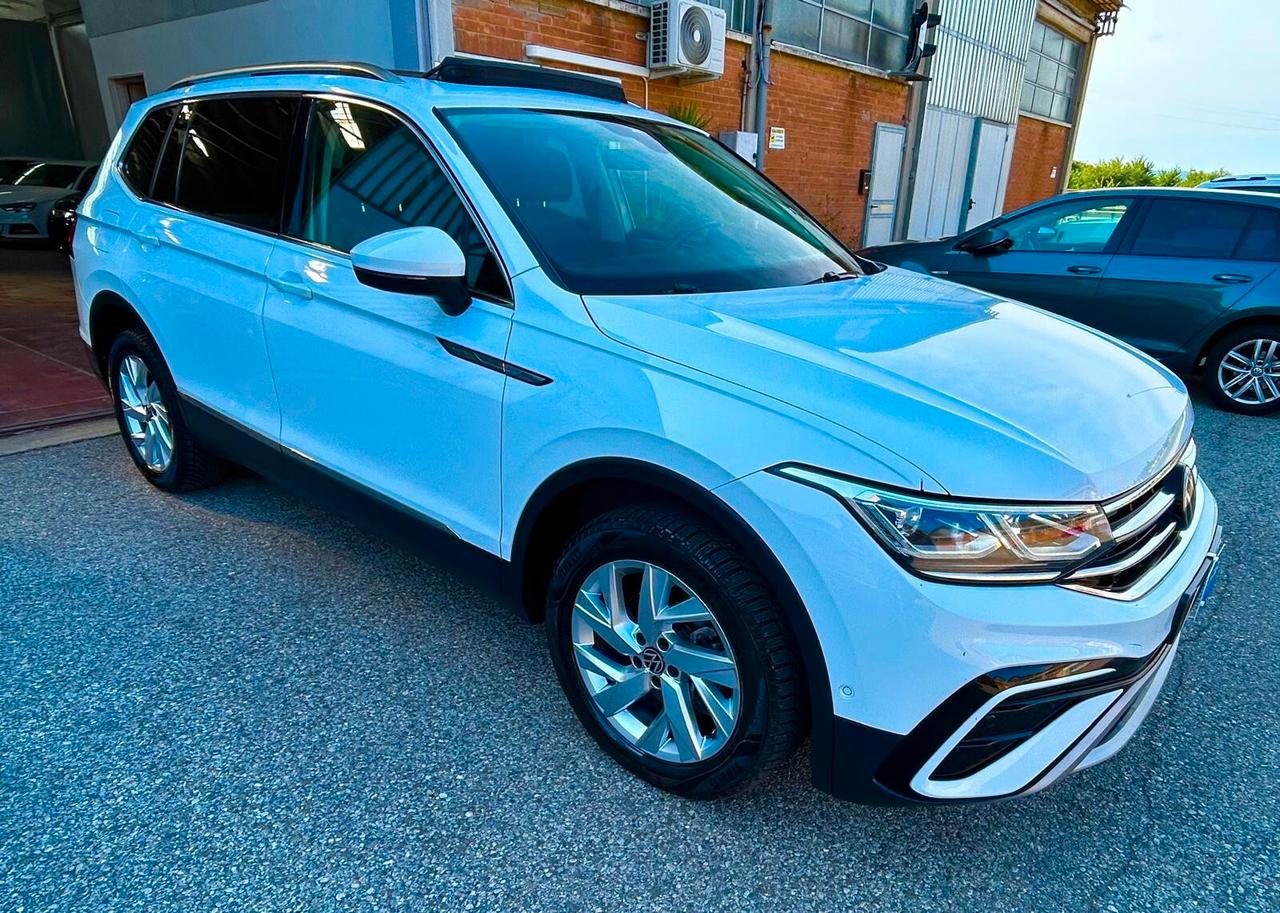 Volkswagen Tiguan Allspace Tiguan Allspace 2.0 TDI SCR DSG Elegance TETTO APRIBILE