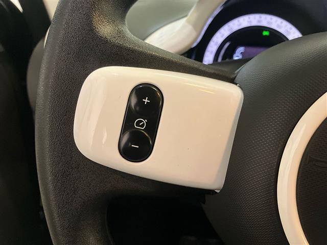 RENAULT Twingo 22kWh Equilibre